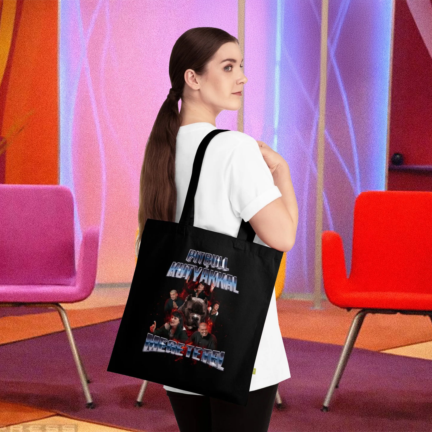 Pitbull kutyákkal megetetel - Vámpír Ági - Organikus pamut tote bag