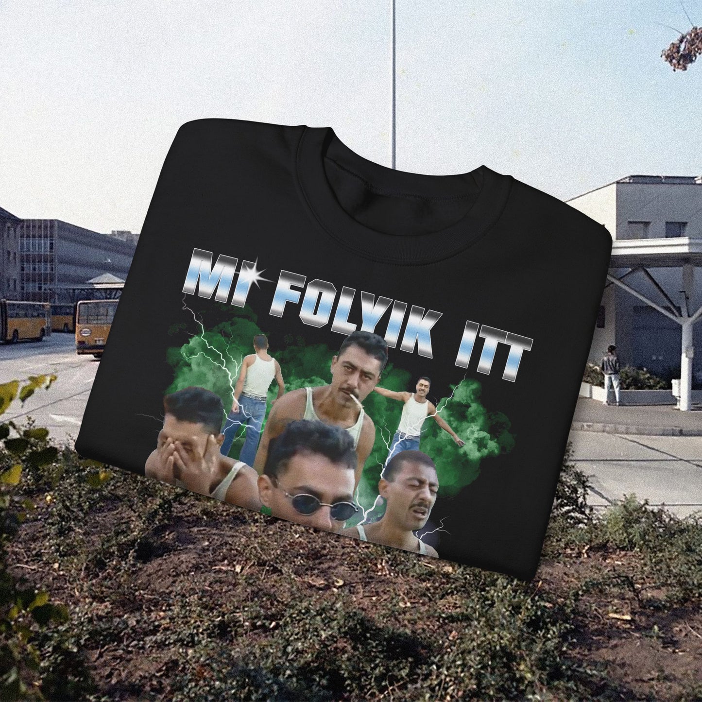 Mi folyik itt Gyöngyösön? - 90-es évek styled pulcsi