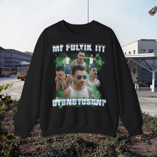 Mi folyik itt Gyöngyösön? - 90-es évek styled pulcsi